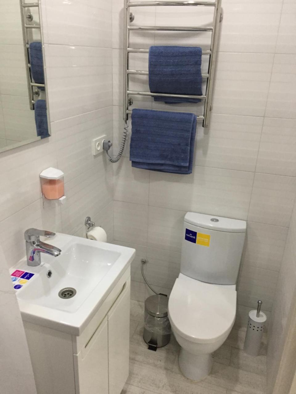 Small Underground Apartment At The Center เคอร์ซอน ภายนอก รูปภาพ